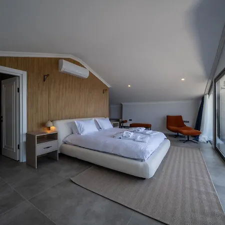 La Luccci Elite Concept Apartment